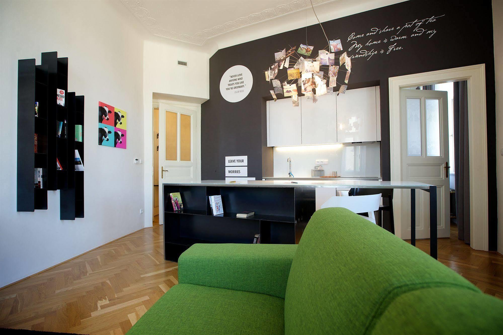 Mooo Downtown Apart otel Prag Dış mekan fotoğraf